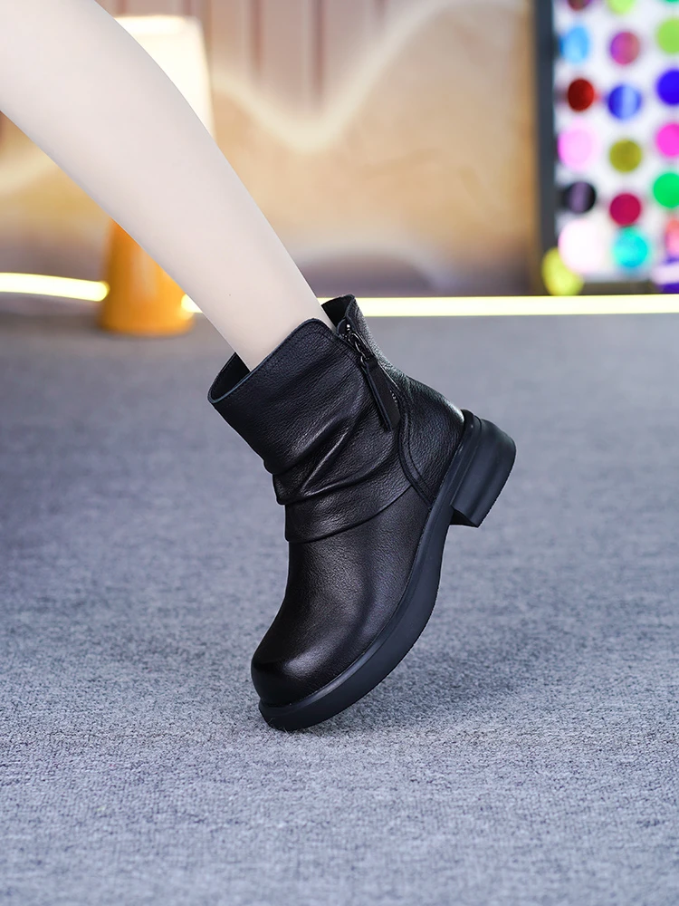 76988新款真皮时尚短靴头层牛皮圆头粗跟复古轻便舒适百搭马丁靴