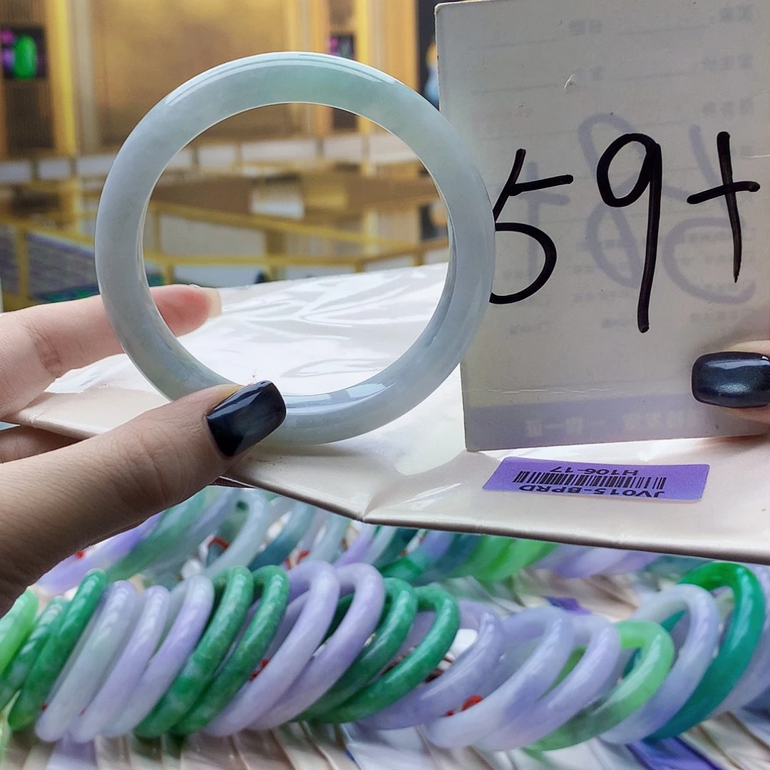 翡翠未镶嵌手镯jjj