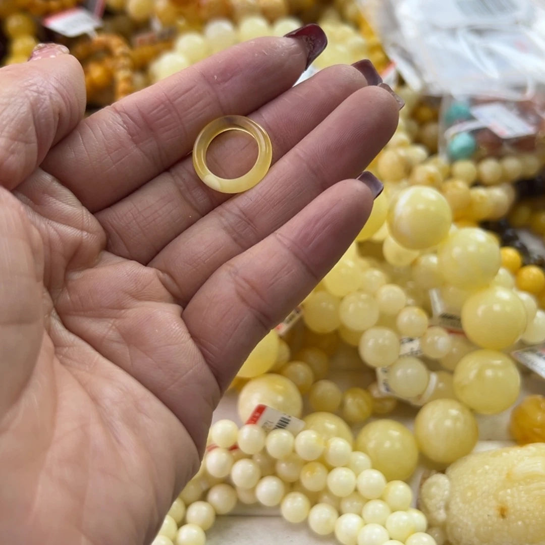 琥珀珠宝奇石未镶嵌