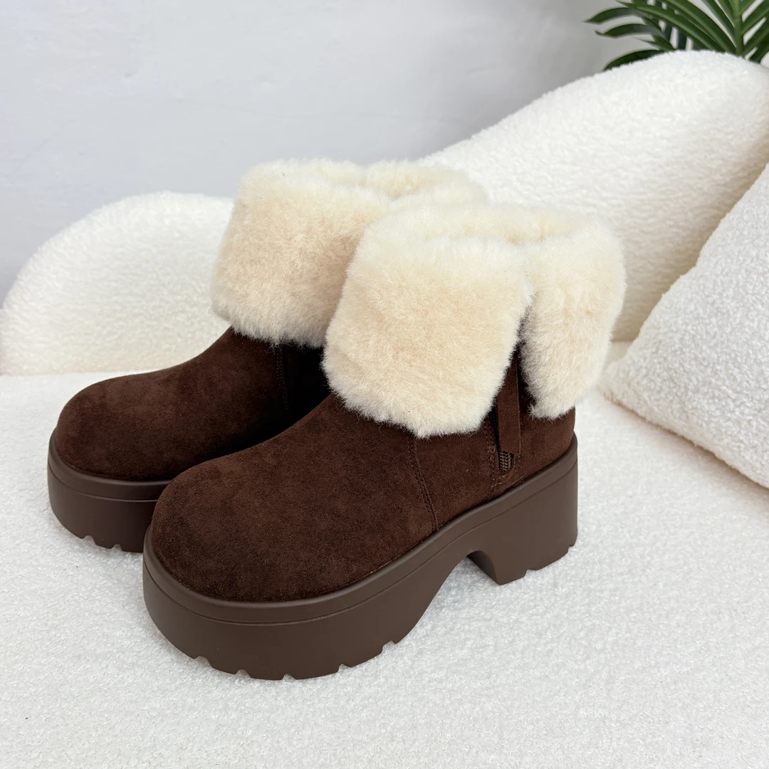 6公分小土豆厚底休闲风平底冬季女款时尚雪地靴筒靴中筒保暖6881