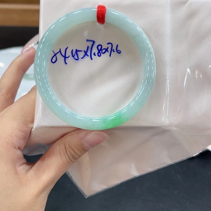 未镶嵌手镯翡翠翡翠
