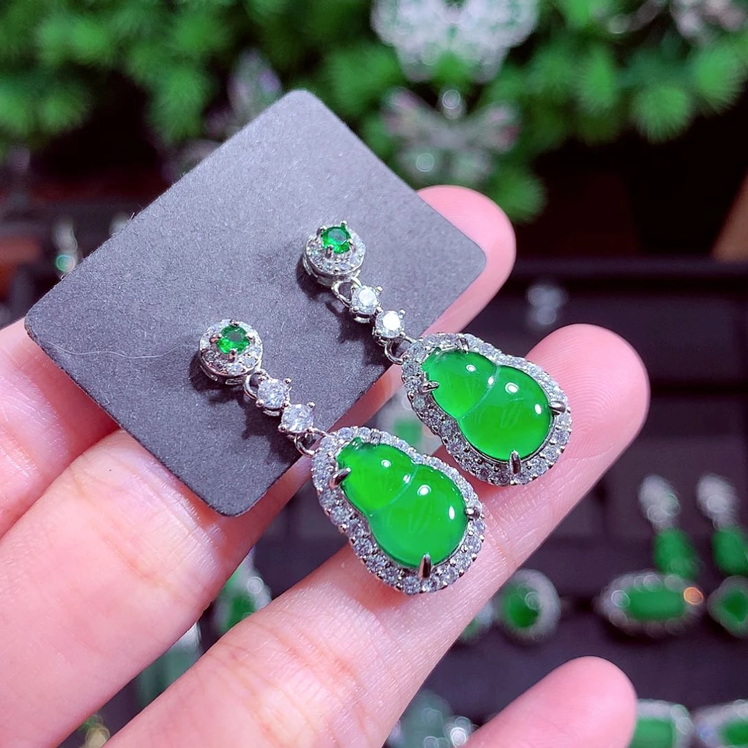 颈饰未镶嵌翡翠天然