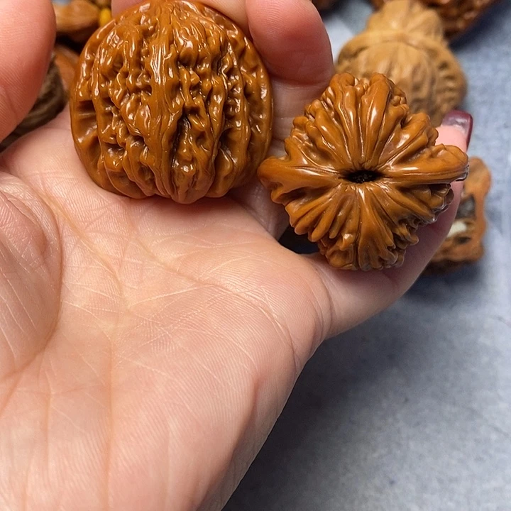 文玩核桃吊坠四座楼