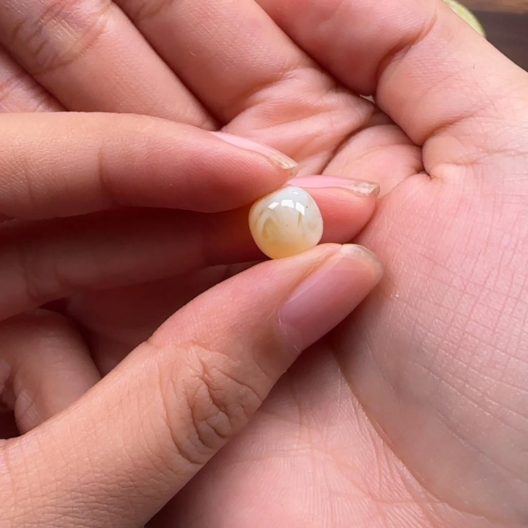 琥珀未镶嵌珠宝奇石9