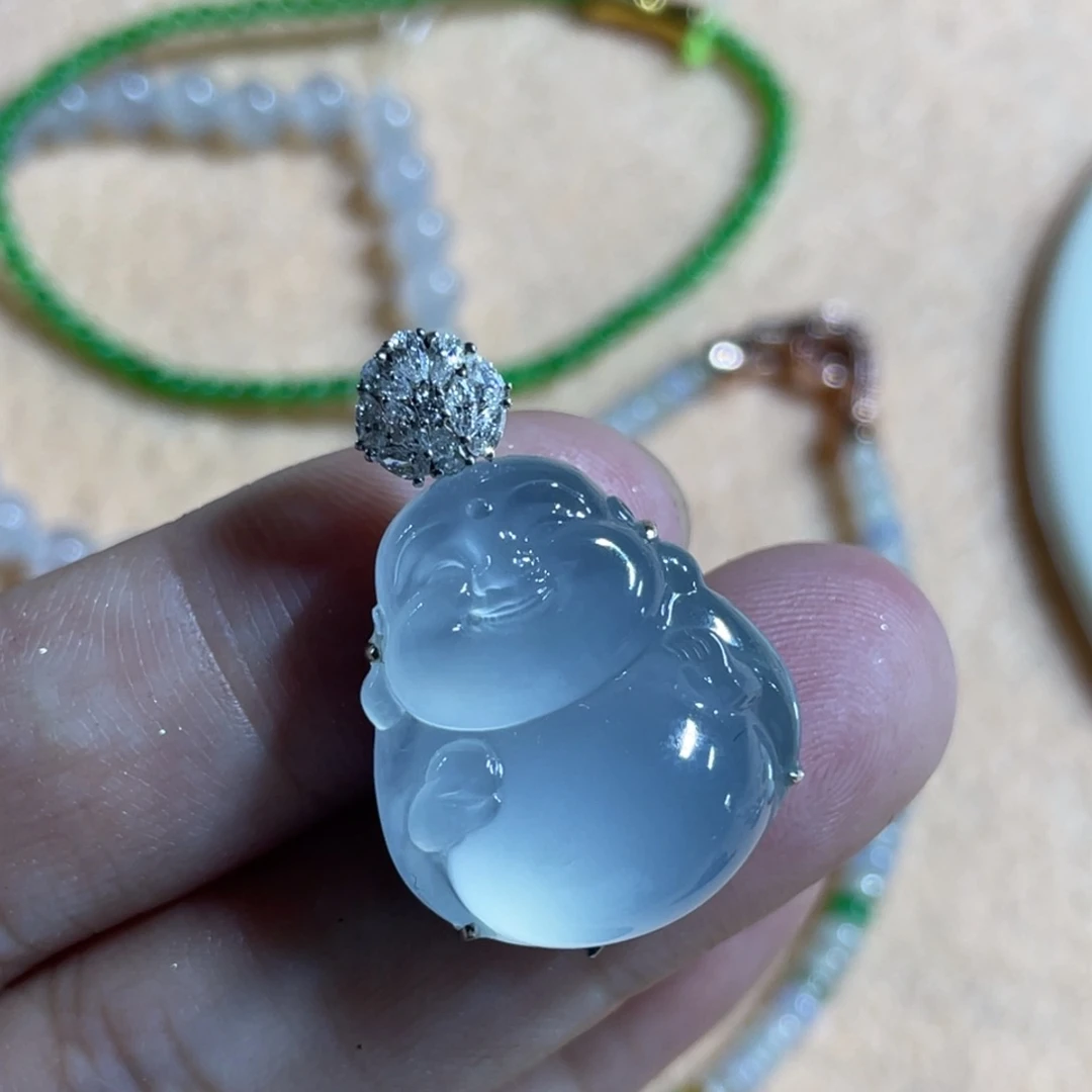 未镶嵌定制翡翠佛