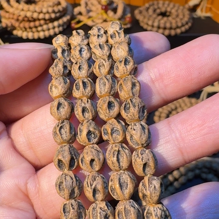 行***止吊坠柏香籽/百香籽乱鬼尸陀岭