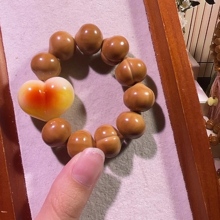 猴头核桃吊坠奶油屁桃手捻二等