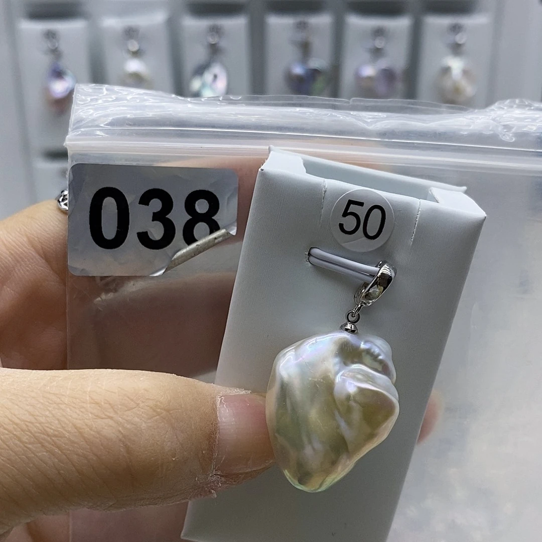 合金耳饰淡水珍珠