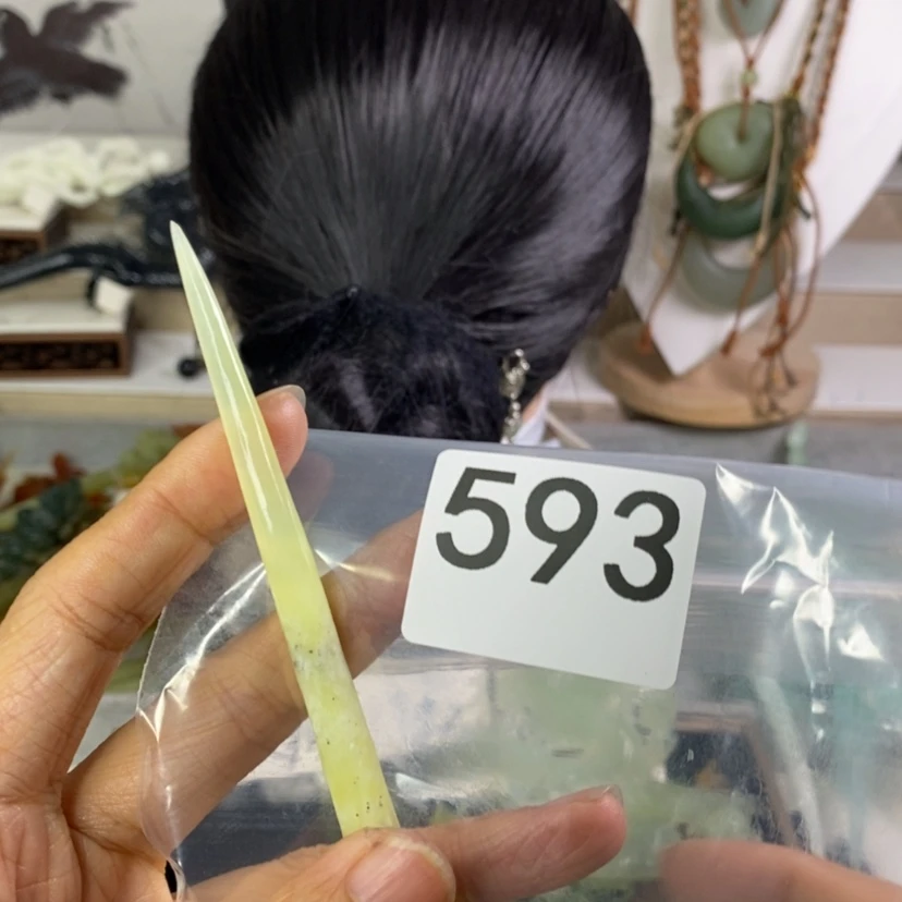 【闪购商品】岫玉颈饰未镶嵌花*梦