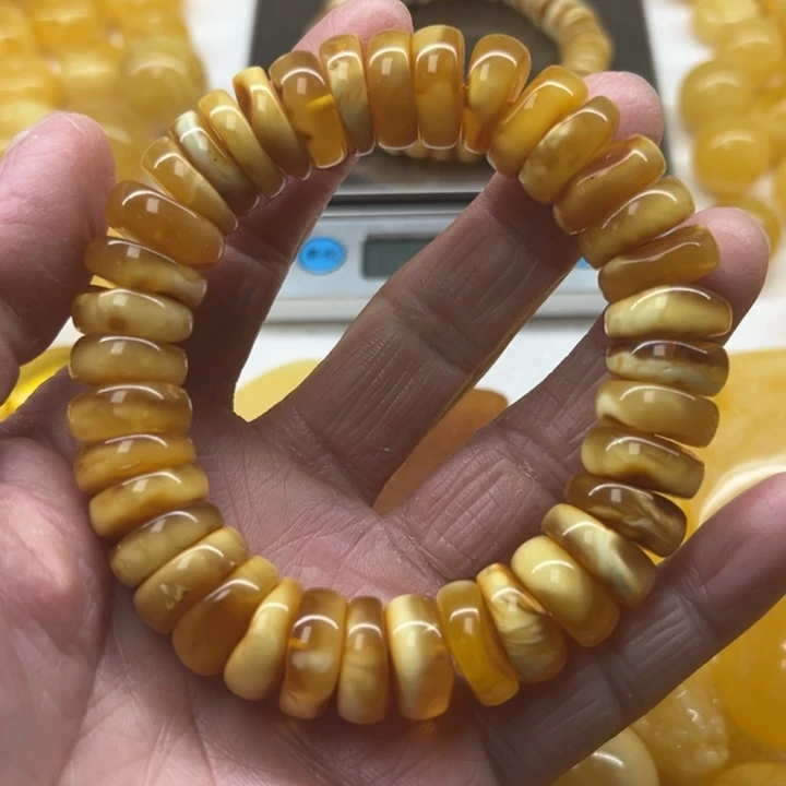 琥珀（矿物珀）未镶嵌裸石