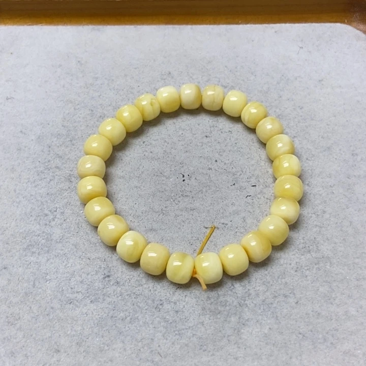 蜜蜡未镶嵌裸石手串