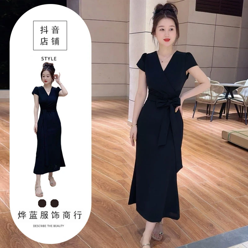 法式纯欲气质绑腰V领连衣裙女夏季新款设计感收腰显瘦包臀连衣裙
