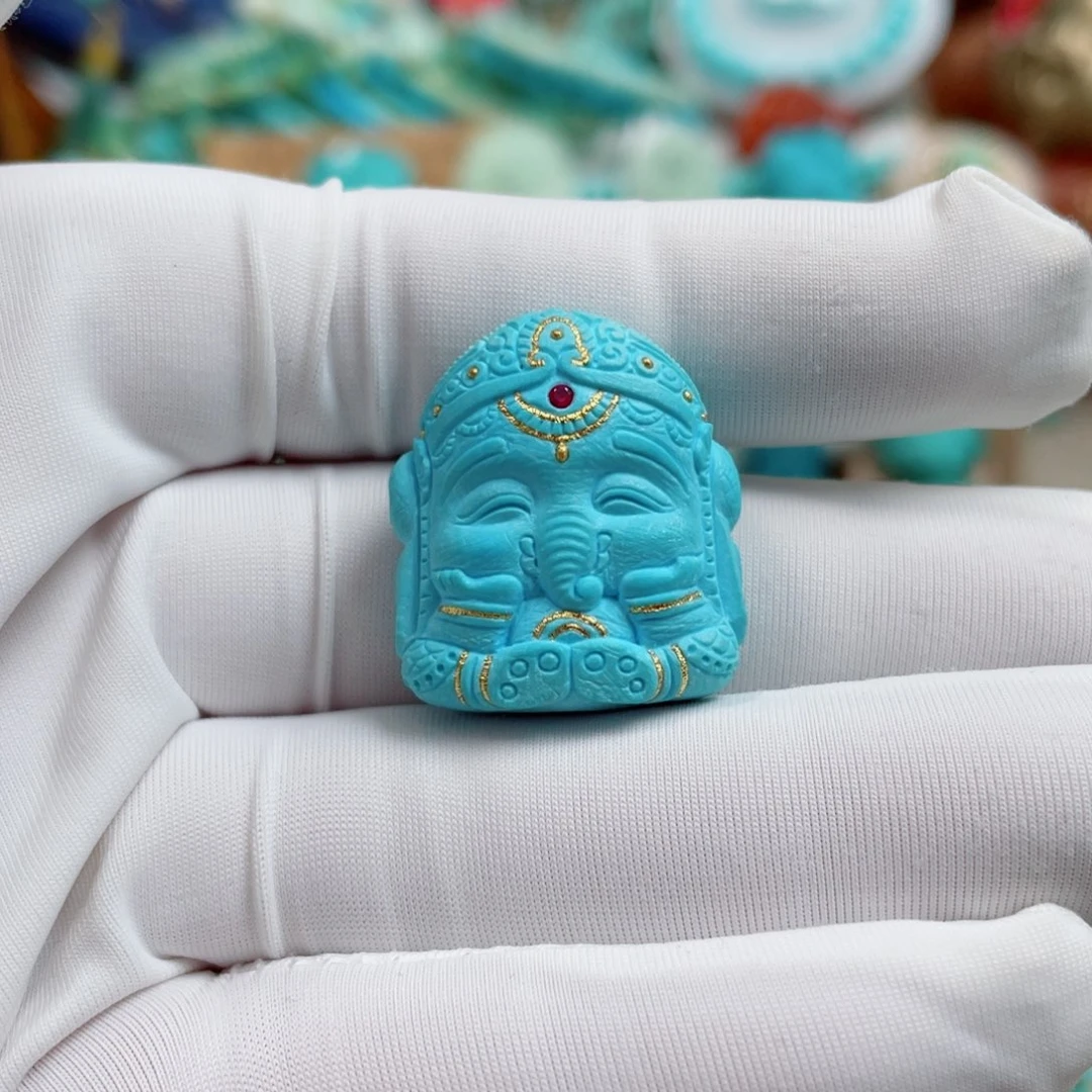 绿松石未镶嵌珠宝奇石