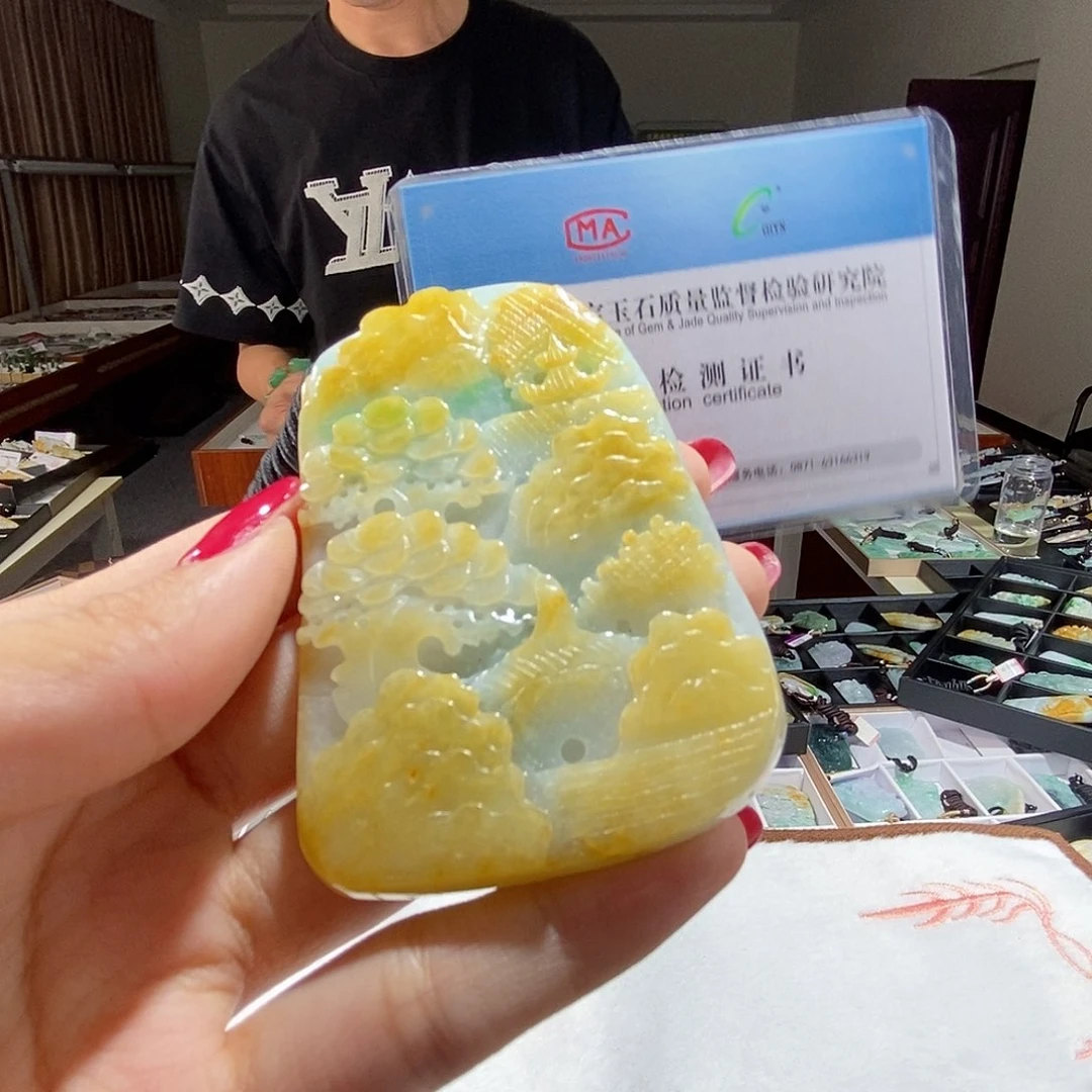 翡翠未镶嵌颈饰翡翠