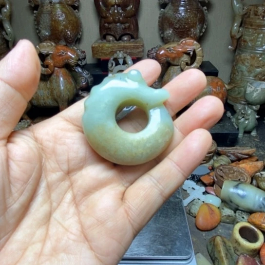 未镶嵌和田玉挂件