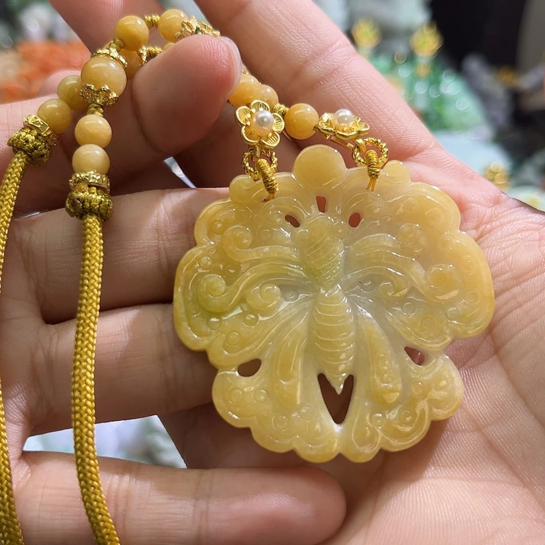 颈饰未镶嵌翡翠待编织