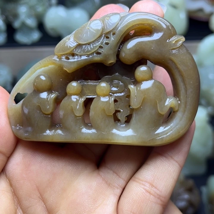 和田玉未镶嵌颈饰