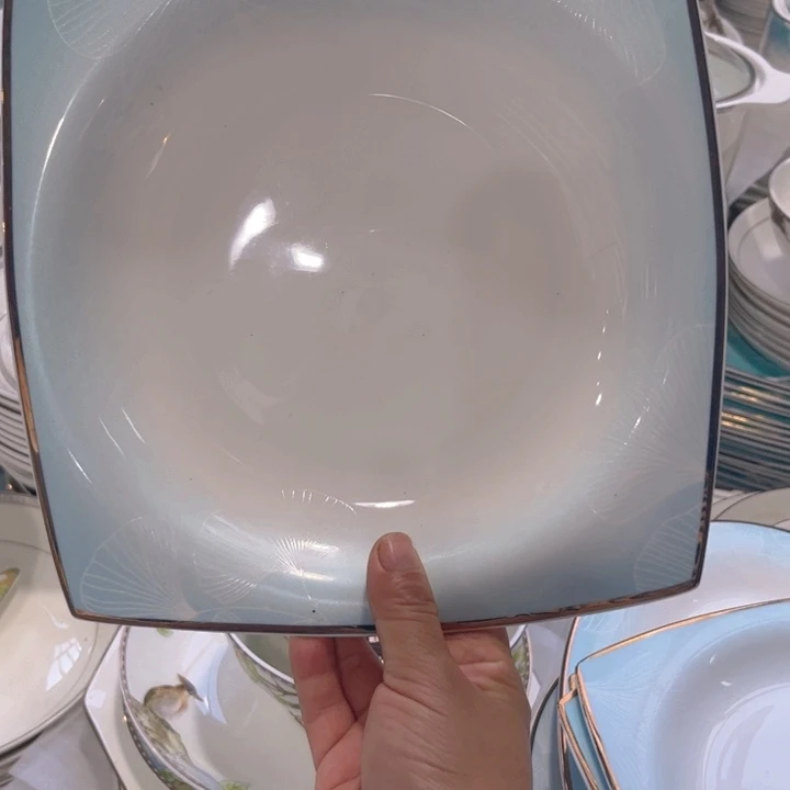 瓷片八寸方深盘四个微瑕