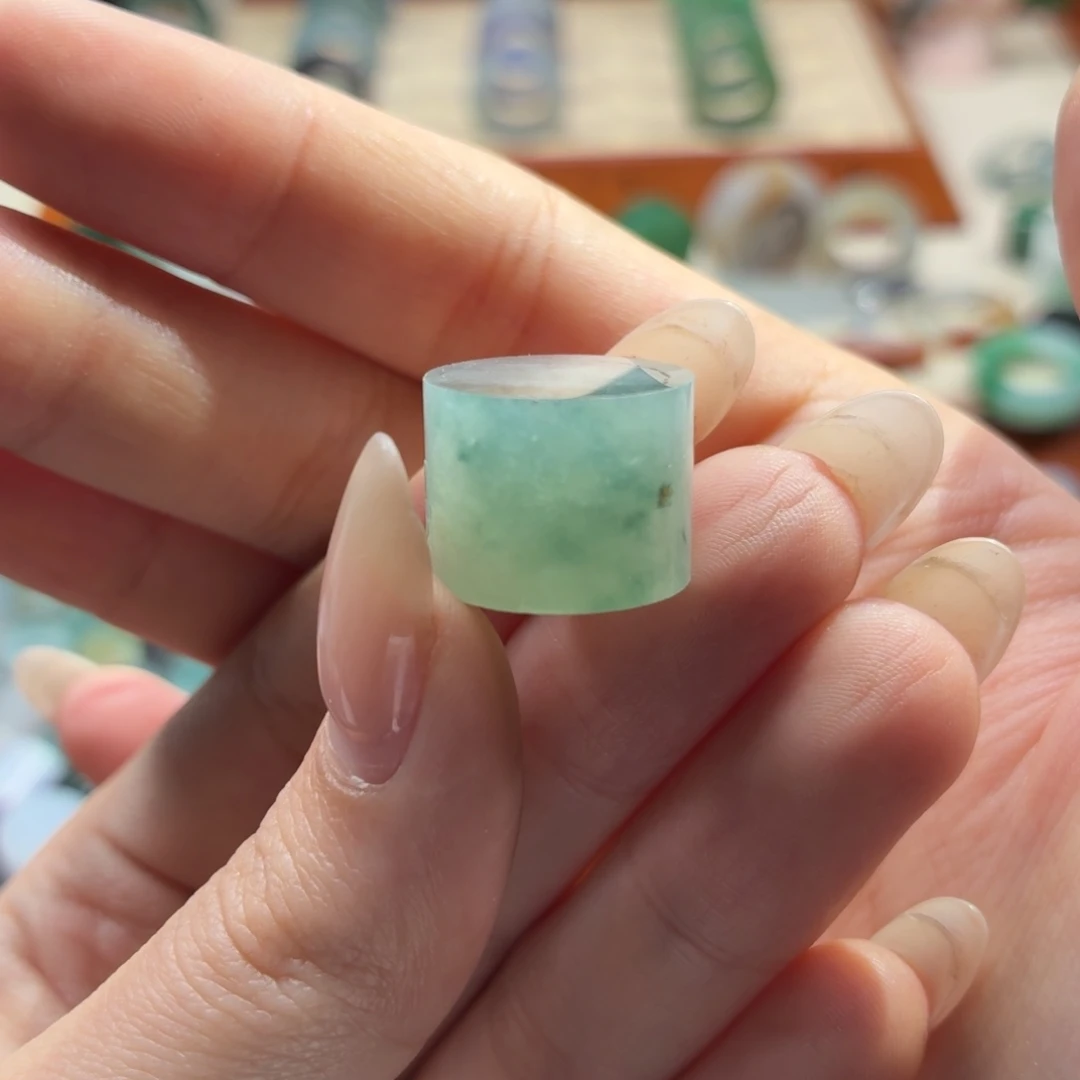 未镶嵌定制翡翠冰飘花戒指心