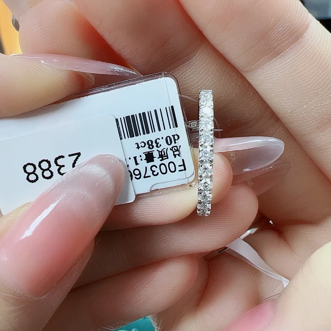 戒指/指环18K金镶嵌钻石