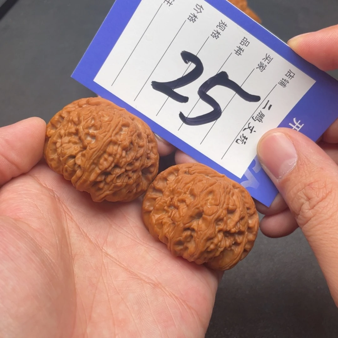 文玩核桃把件白狮子45