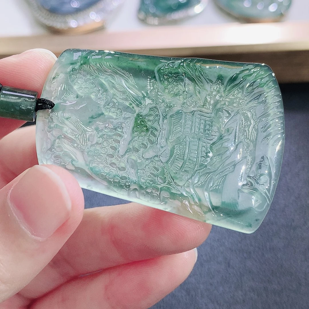 翡翠未镶嵌颈饰翡翠