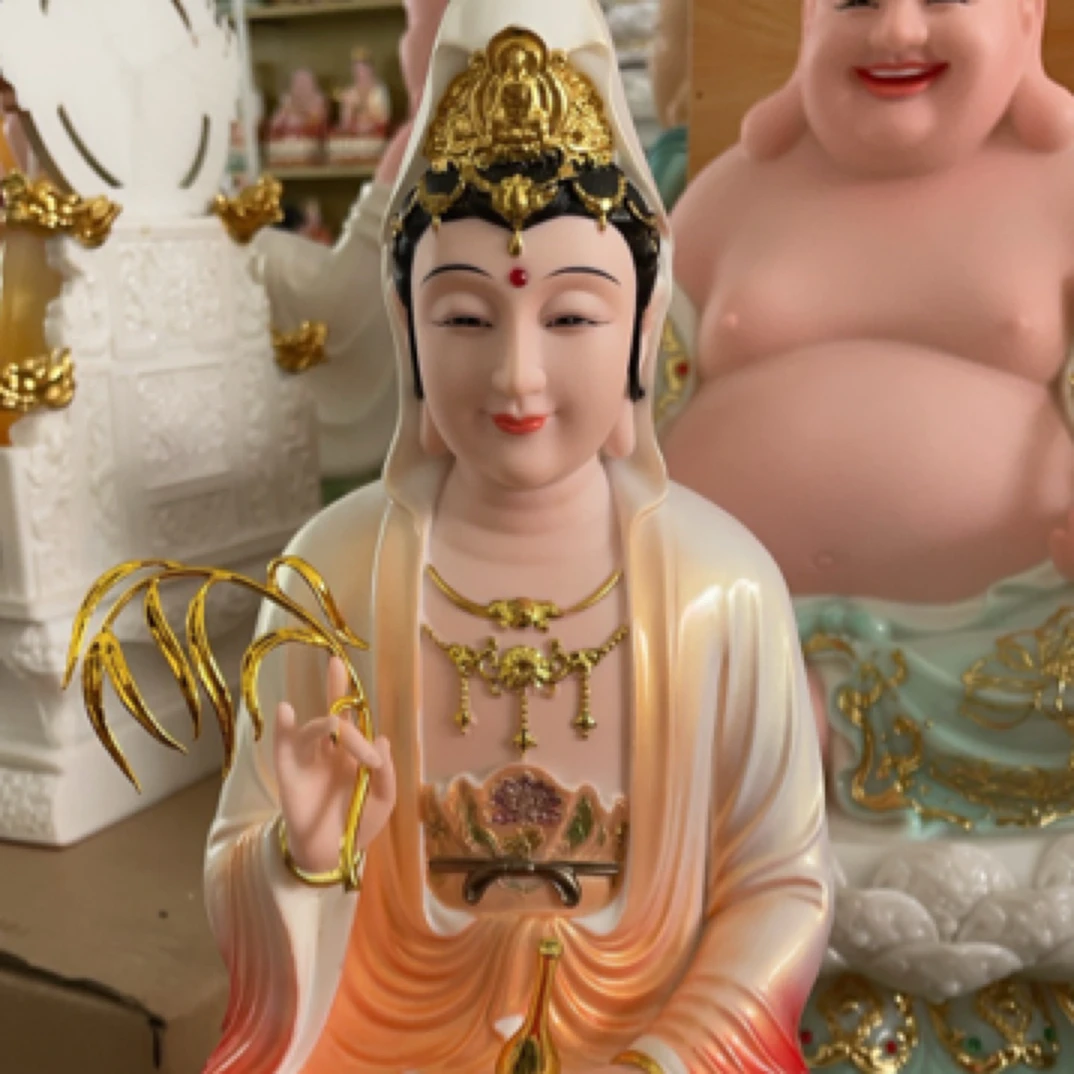 观音仿玉半实心16寸 手工彩绘 高度40厘米左右