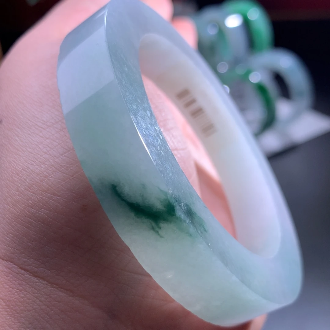 未镶嵌翡翠手镯定制翡翠