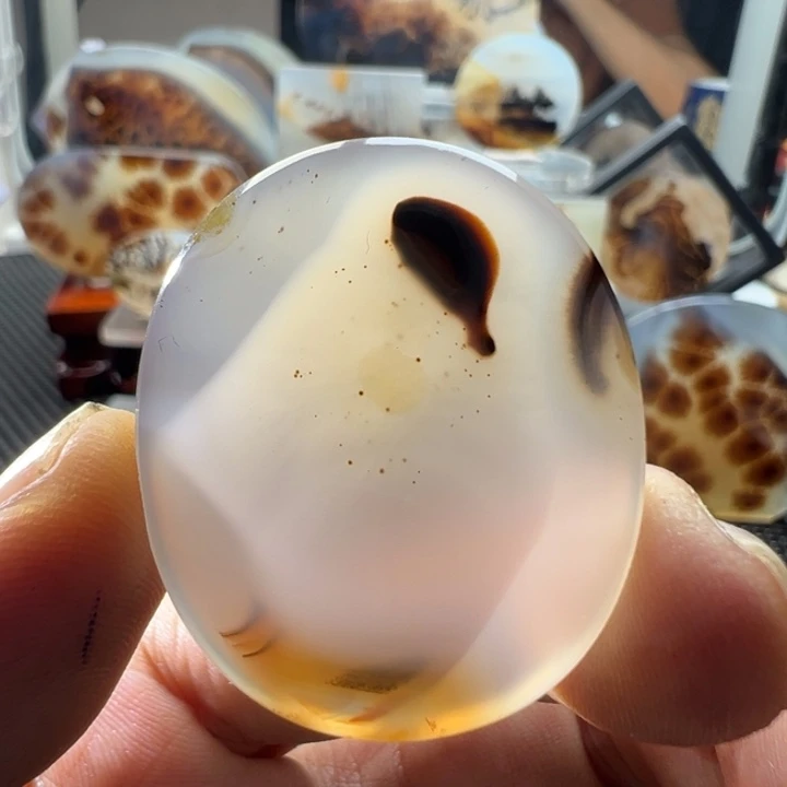 未镶嵌玛瑙/玉髓珠宝奇石