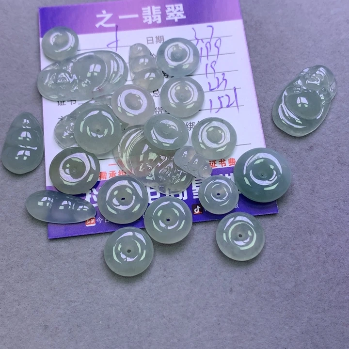 翡翠颈饰未镶嵌f****0翡翠