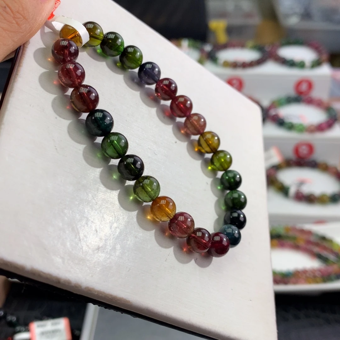 碧玺未镶嵌手链     7.6mm。