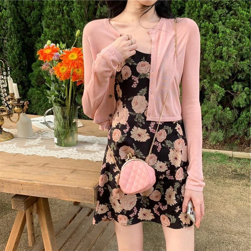 2025女夏小香风温柔风气质约会显瘦碎花吊带连衣裙开衫两件套秋