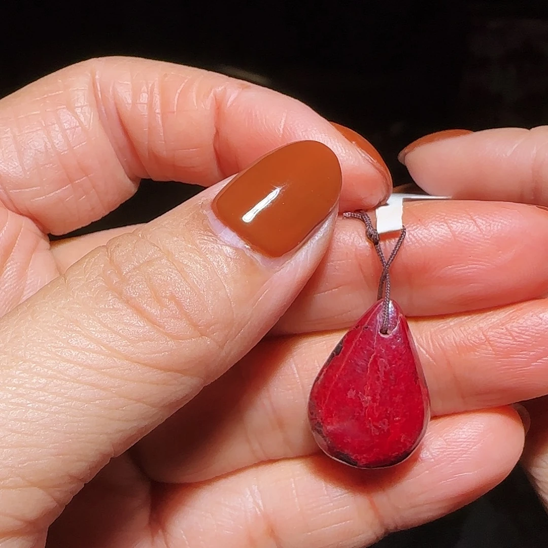 天然辰砂天然原矿石吊坠7.2克45