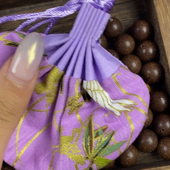 0.8天目藏香瑕疵珠打底108颗