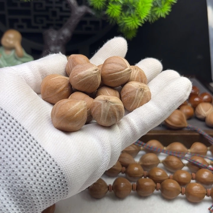 开***.其他橄榄核2.0*2.2原皮三花铁核12颗