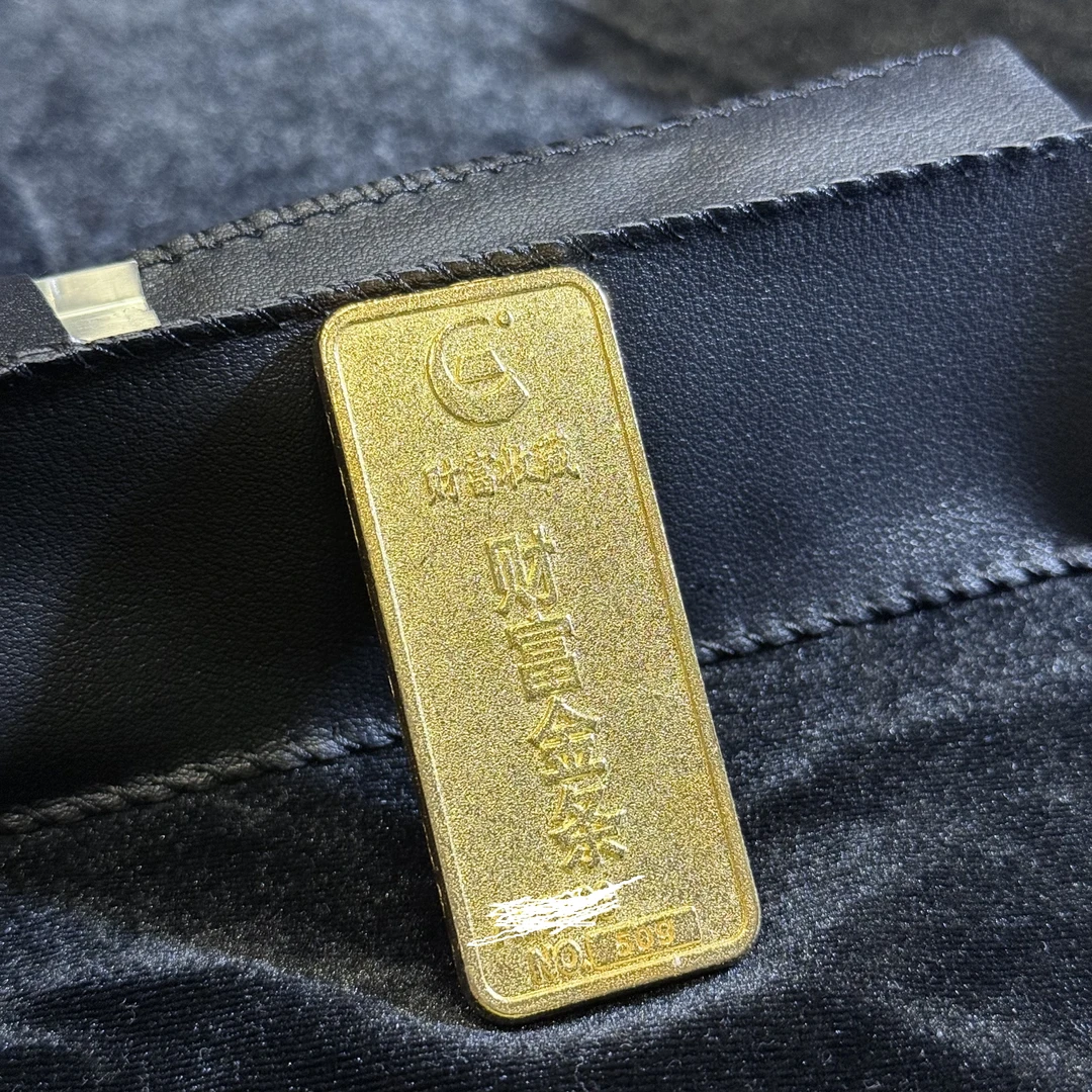 时尚金色工艺财富50g摆件