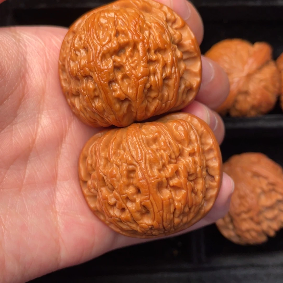 文玩核桃吊坠秦岭野生文玩核桃