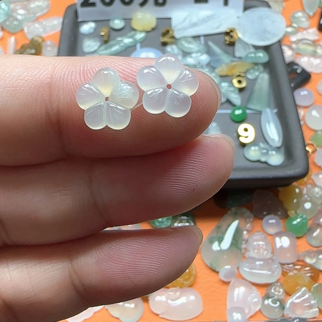 定制翡翠未镶嵌罗*蒙翡翠