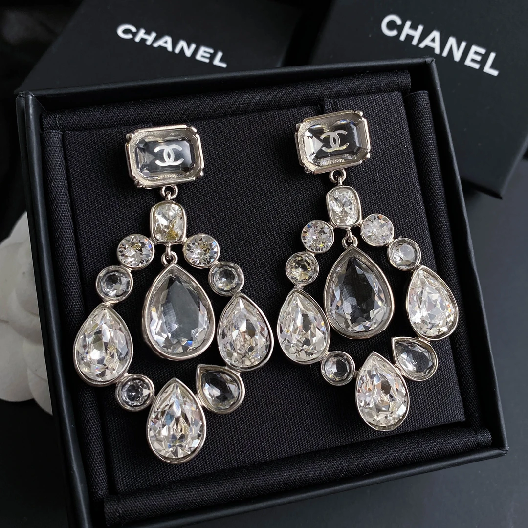99新 Chanel/香奈儿 闲置 瀑布系列大号银色镶钻 耳环 S6197