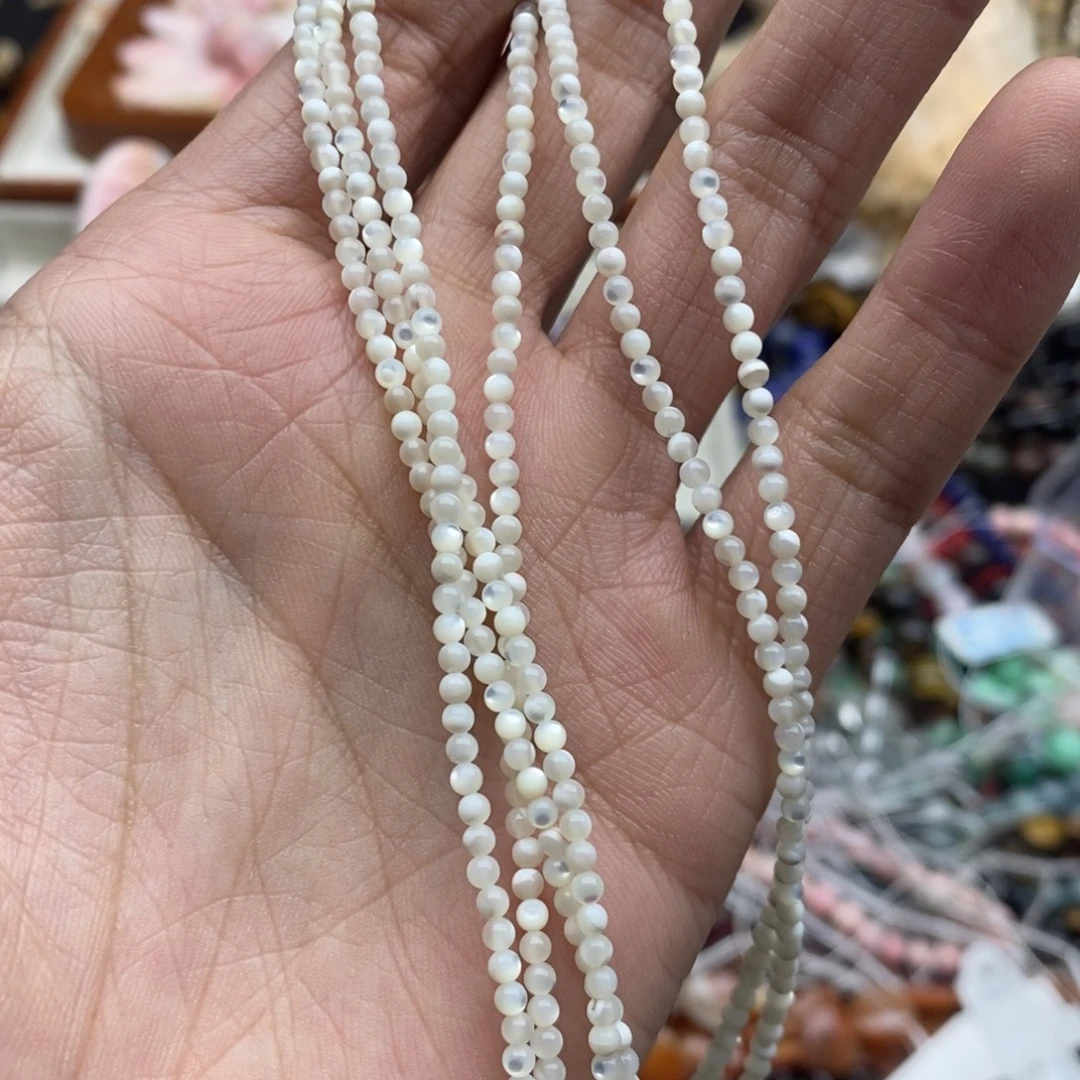 玛瑙/玉髓未镶嵌珠宝半成品一条天然2.5mm白蝶贝圆珠