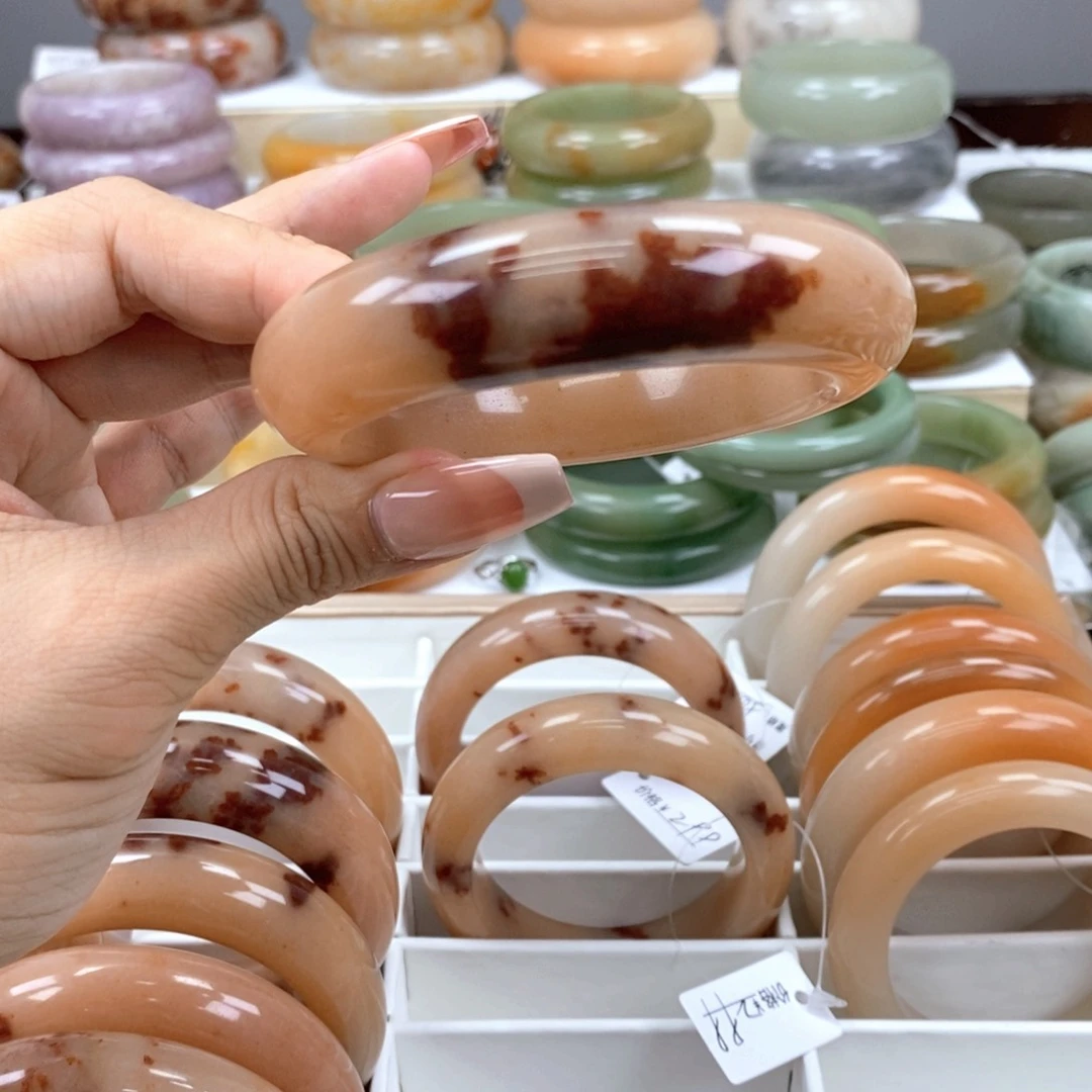 石英质玉手镯未镶嵌灶