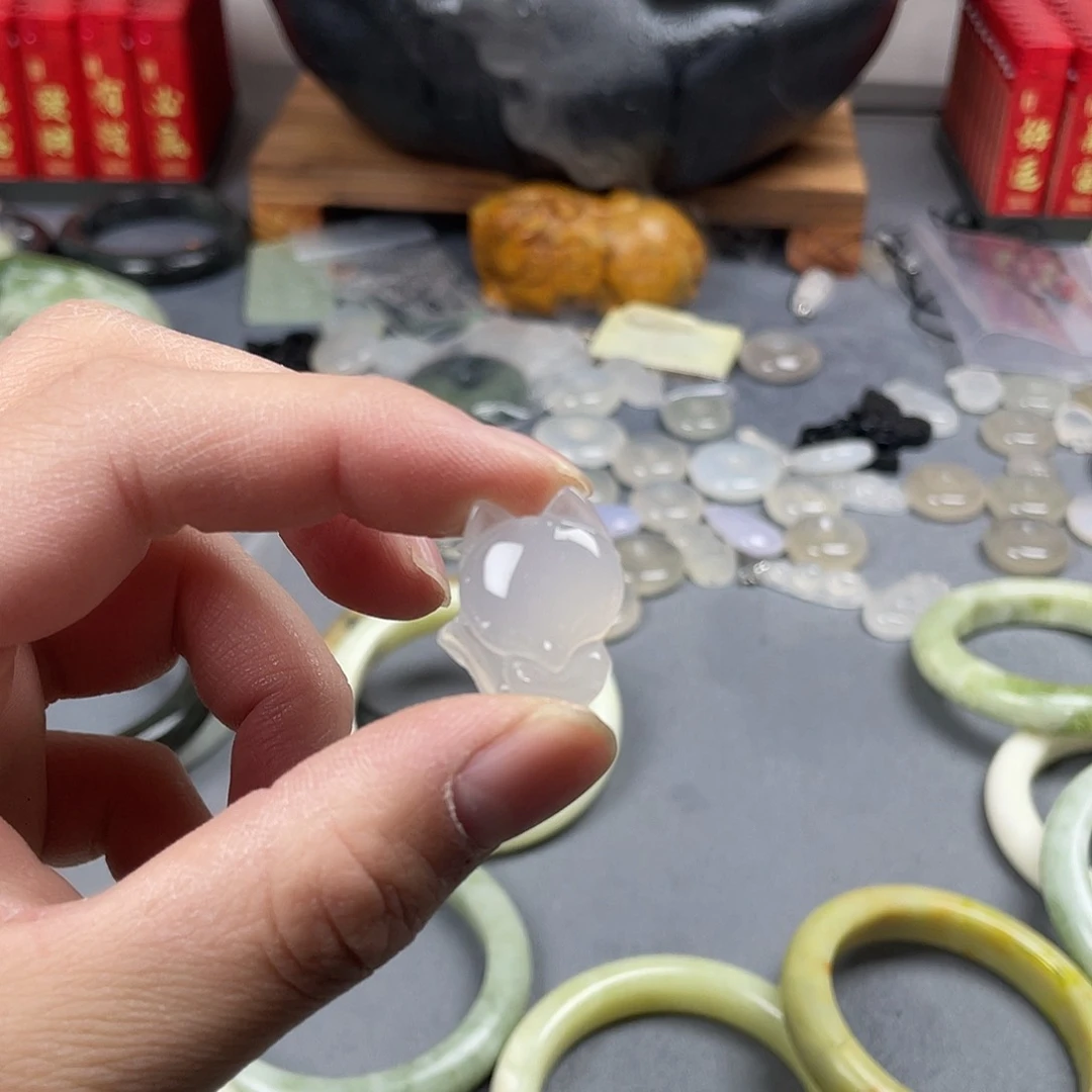 蛇纹石玉手镯未镶嵌(****果