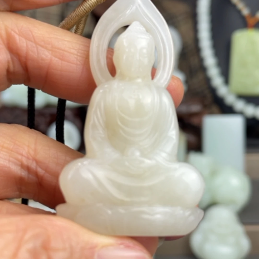 【闪购商品】颈饰未镶嵌和田玉
