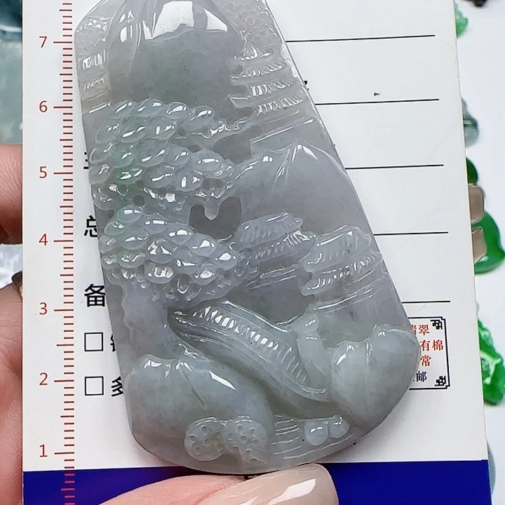 翡翠颈饰未镶嵌天然
