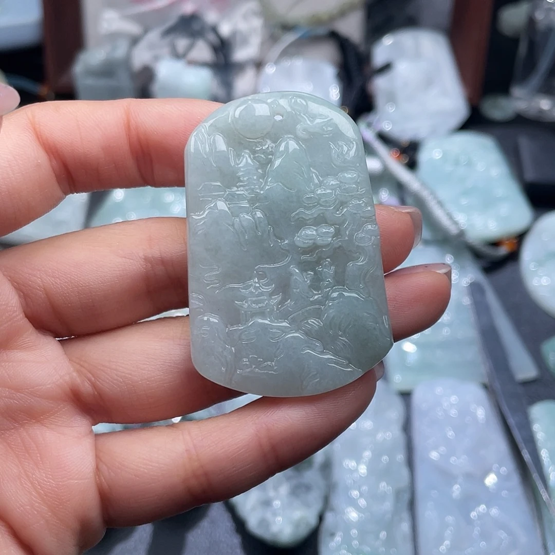 翡翠未镶嵌颈饰翡翠