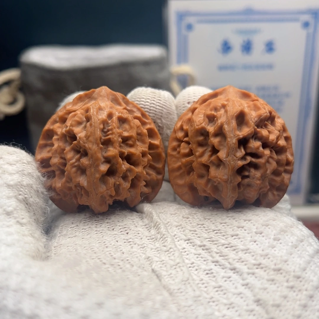 文玩核桃吊坠苹果42