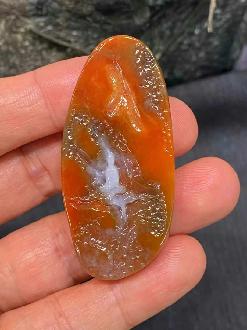 满红翡翠悟道吊坠