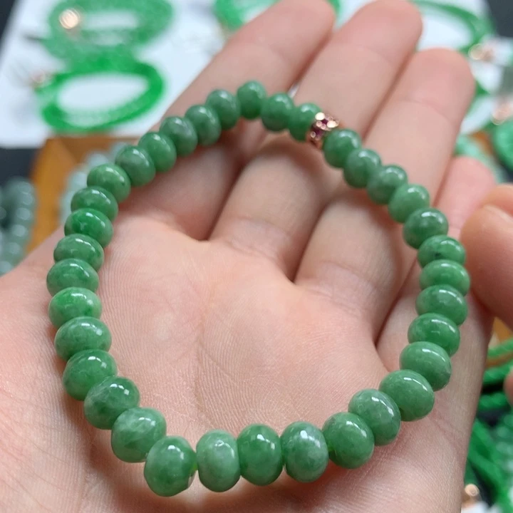 翡翠未镶嵌手链翡翠