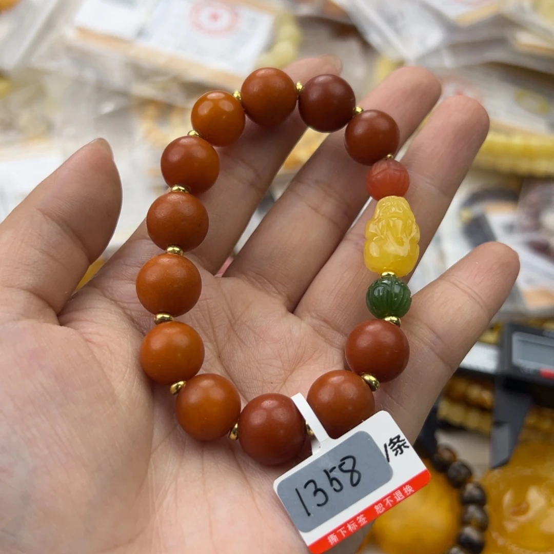 琥珀珠宝奇石未镶嵌