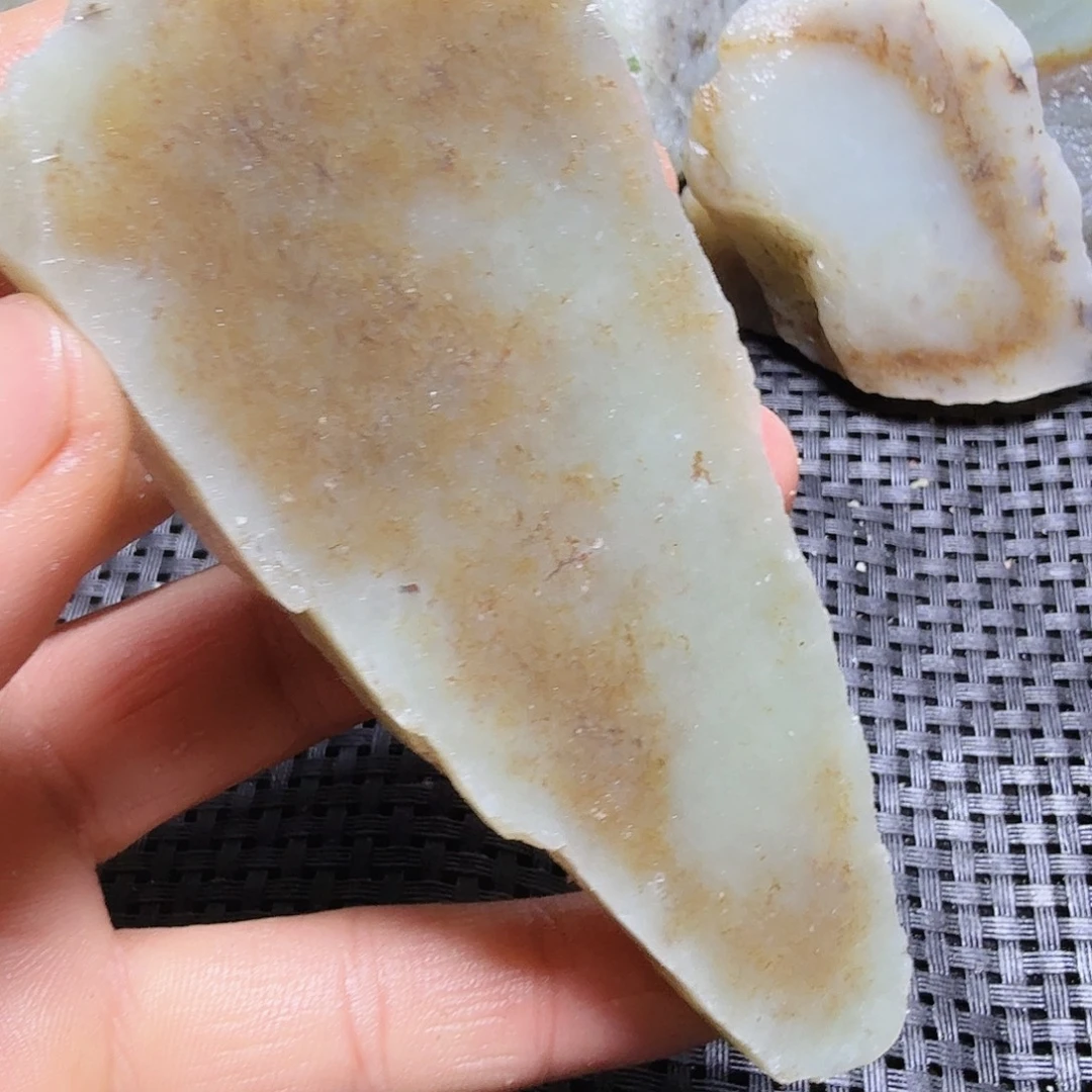 和田玉（糖玉）未镶嵌珠宝半成品